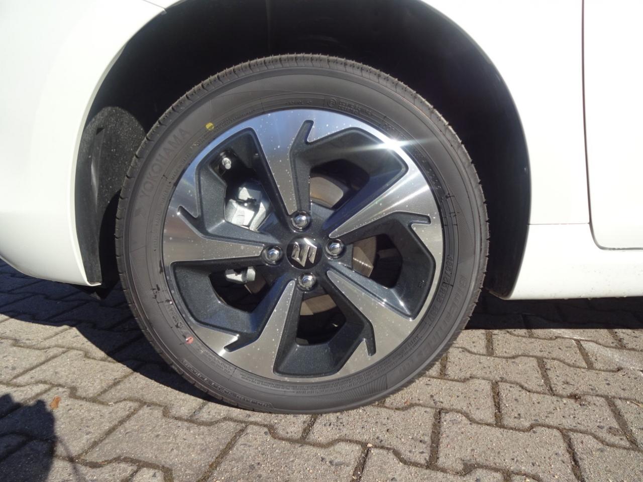 Suzuki SWIFT 1.2 DUALJET ALLGRIP COMFORT+, CO2-Klasse: C, NAVI SHZ EPH Bildbeschreibung: Suzuki SWIFT 1.2 DUALJET ALLGRIP COMFORT+, CO2-Klasse: C, NAVI SHZ EPH