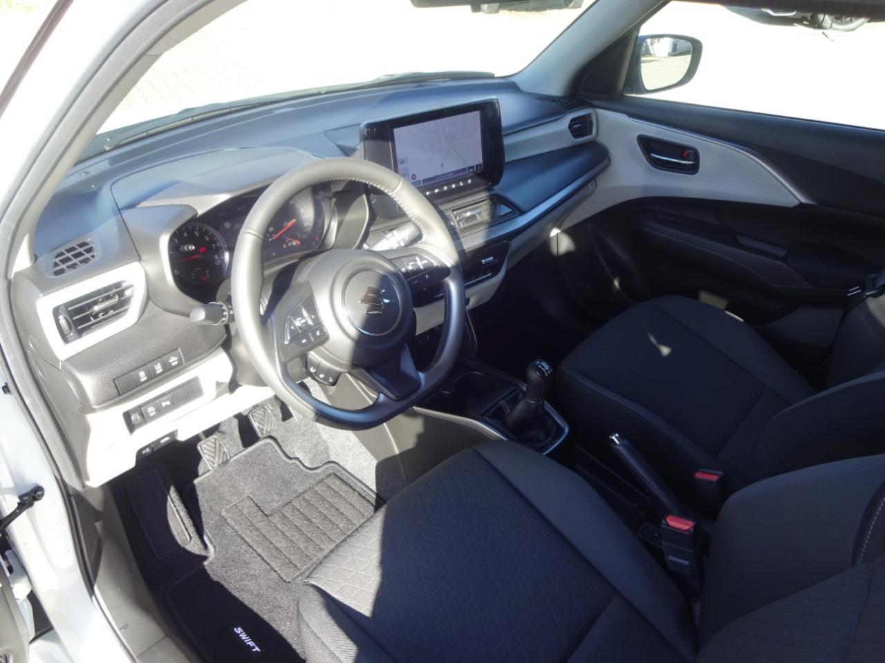 Suzuki SWIFT 1.2 DUALJET ALLGRIP COMFORT+, CO2-Klasse: C, NAVI SHZ EPH Bildbeschreibung: Suzuki SWIFT 1.2 DUALJET ALLGRIP COMFORT+, CO2-Klasse: C, NAVI SHZ EPH