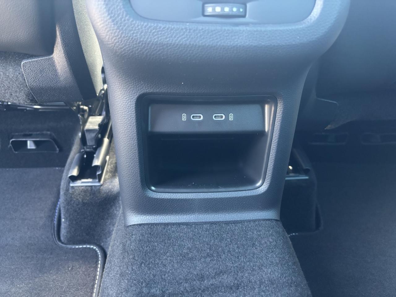 Seat ATECA FR BLACK EDITION 1.5 TSI DSG, CO2-Klasse: E, NAVI AHK EPH Bildbeschreibung: Seat ATECA FR BLACK EDITION 1.5 TSI DSG, CO2-Klasse: E, NAVI AHK EPH