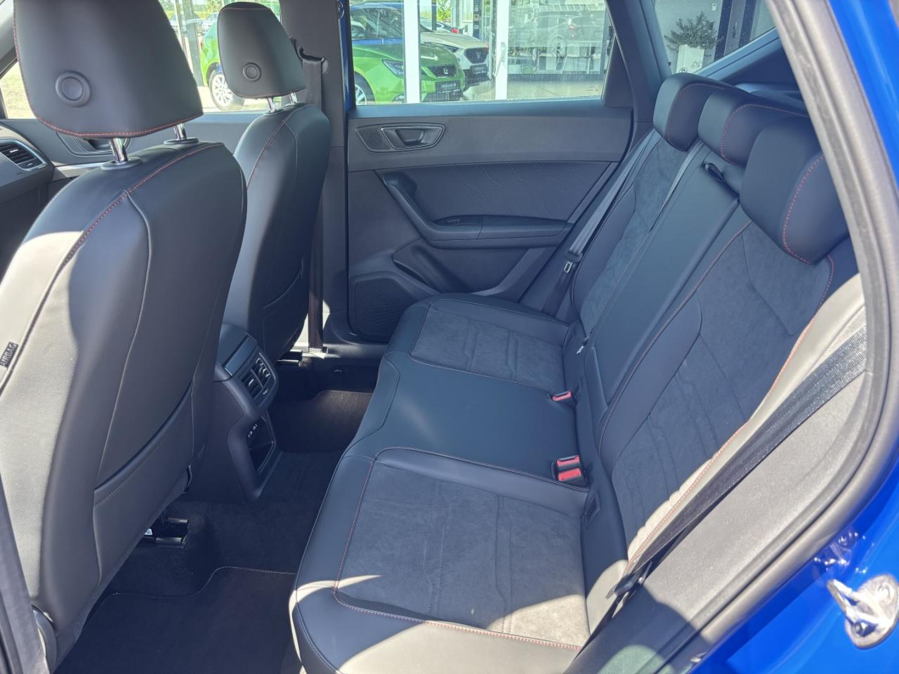 Seat ATECA FR BLACK EDITION 1.5 TSI DSG, CO2-Klasse: E, NAVI AHK EPH Bildbeschreibung: Seat ATECA FR BLACK EDITION 1.5 TSI DSG, CO2-Klasse: E, NAVI AHK EPH