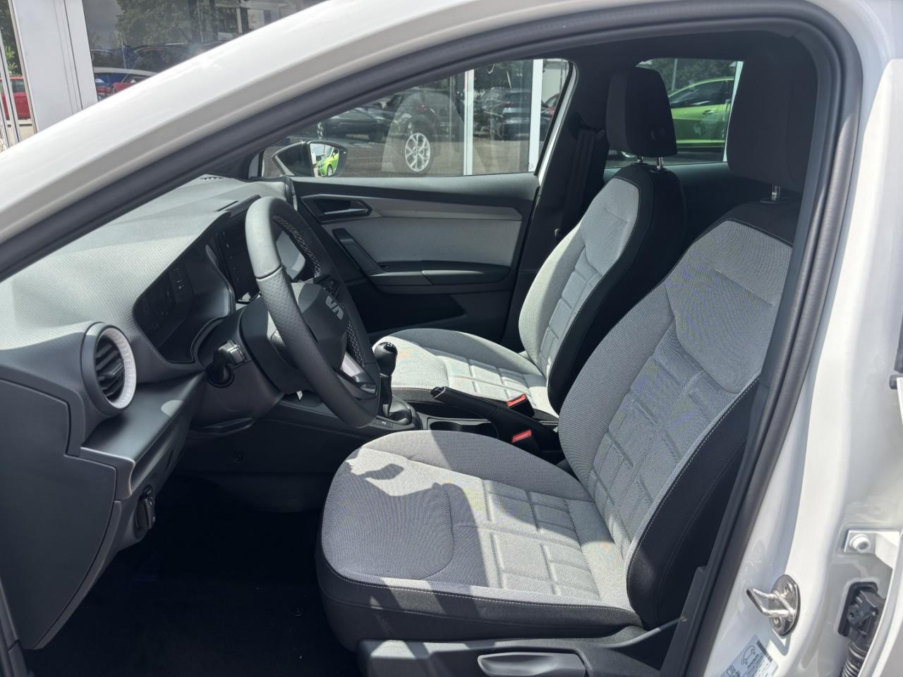 Seat IBIZA FR 1.0 TSI, CO2-Klasse: D, NAVI SITZHEIZ. EINPARKH. DAB+ Bildbeschreibung: Seat IBIZA FR 1.0 TSI, CO2-Klasse: D, NAVI SITZHEIZ. EINPARKH. DAB+