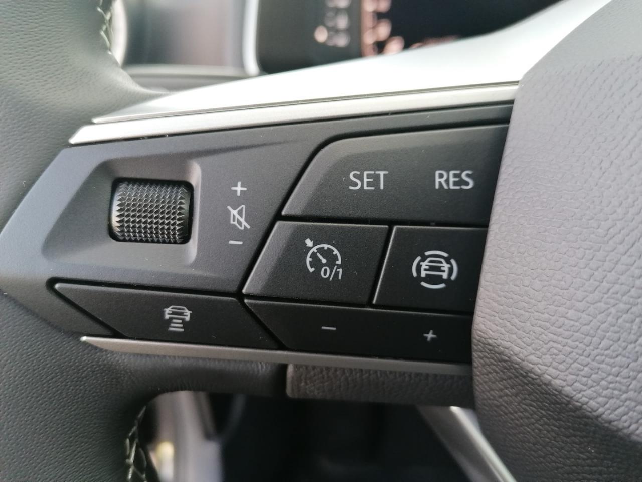 Seat IBIZA XCELLENCE 1.0 TSI NAVI SITZHEIZ. EINPARKH. Bildbeschreibung: Seat IBIZA XCELLENCE 1.0 TSI NAVI SITZHEIZ. EINPARKH.