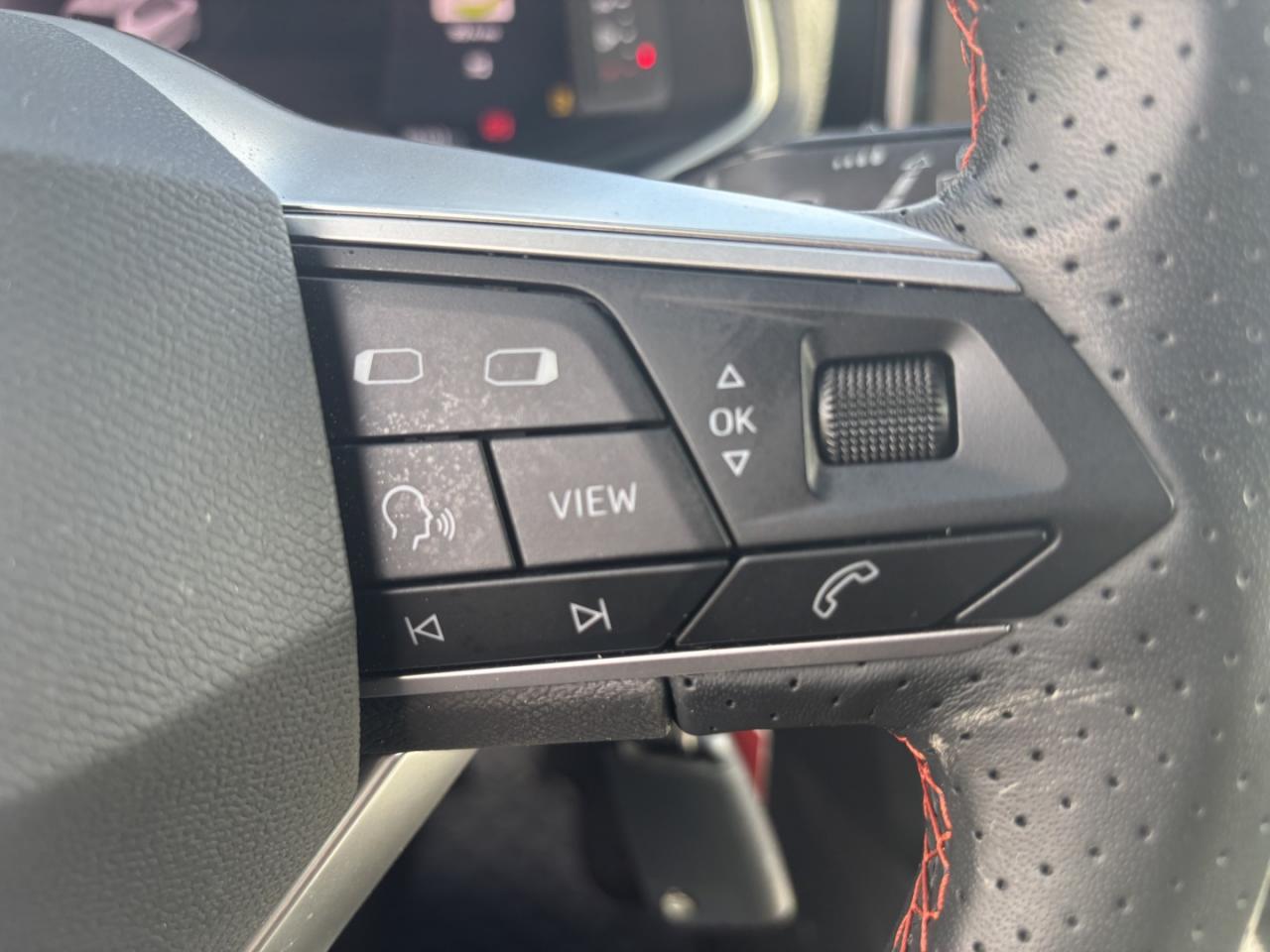 Seat IBIZA FR 1.0 TSI NAVI SITZHEIZ. EINPARKH. DAB+ Bildbeschreibung: Seat IBIZA FR 1.0 TSI NAVI SITZHEIZ. EINPARKH. DAB+