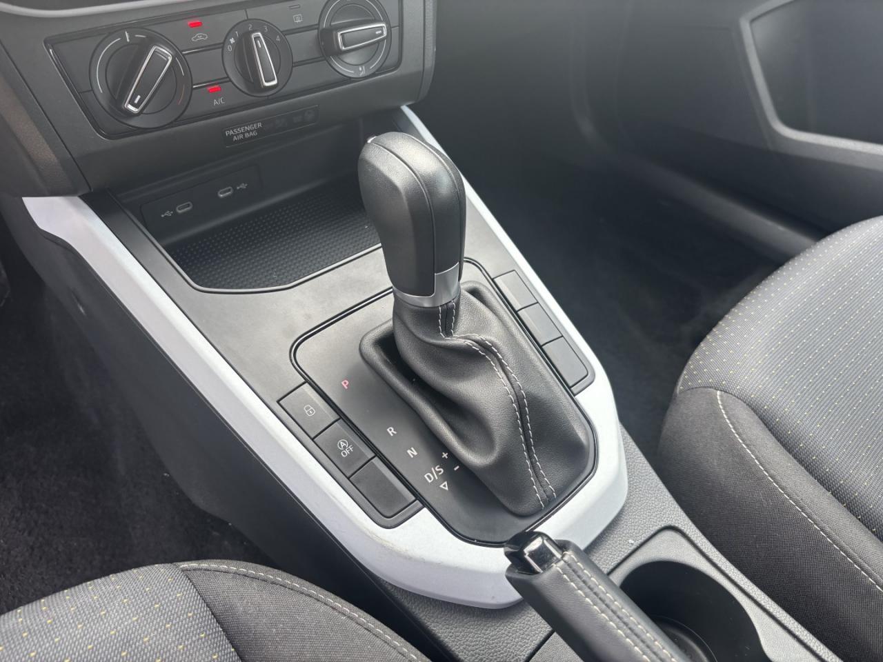 Seat ARONA STYLE 1.0 TSI DSG FULL-LINK EINPARKH. DAB+ Bildbeschreibung: Seat ARONA STYLE 1.0 TSI DSG FULL-LINK EINPARKH. DAB+