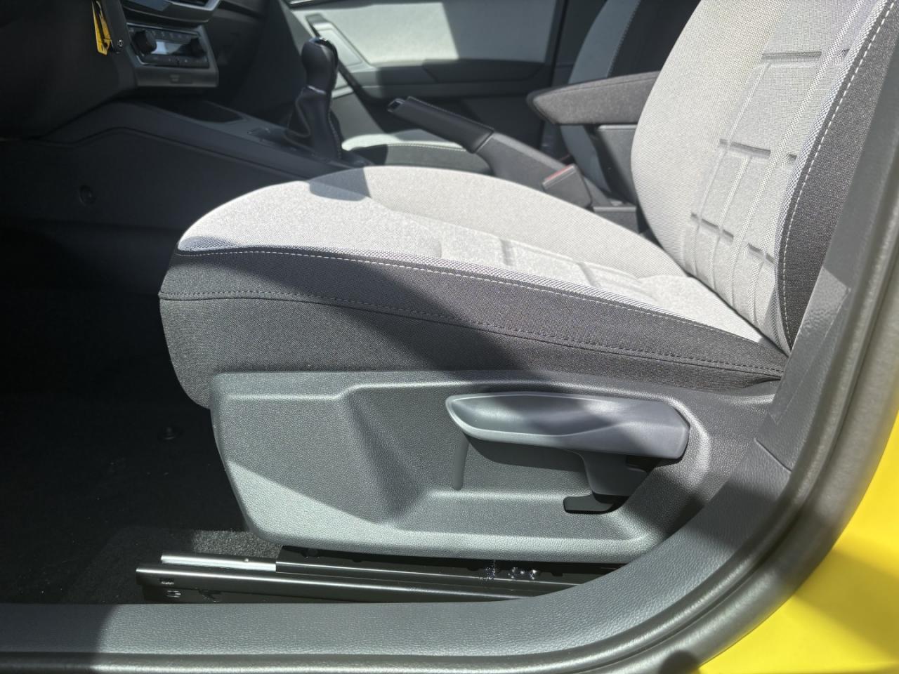 Seat IBIZA FR 1.0 TSI, CO2-Klasse: D, NAVI SITZHEIZ. EINPARKH. DAB+ Bildbeschreibung: Seat IBIZA FR 1.0 TSI, CO2-Klasse: D, NAVI SITZHEIZ. EINPARKH. DAB+