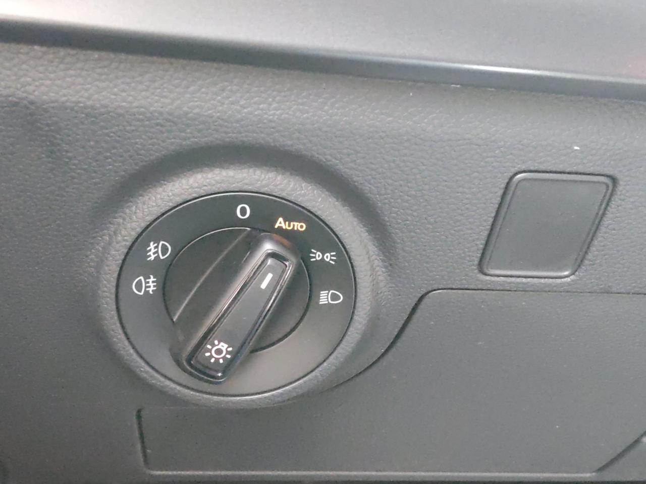 Seat IBIZA FR 1.0 TSI DSG, CO2-Klasse: D, NAVI SITZHEIZ. AHZV-VORBER. Bildbeschreibung: Seat IBIZA FR 1.0 TSI DSG, CO2-Klasse: D, NAVI SITZHEIZ. AHZV-VORBER.