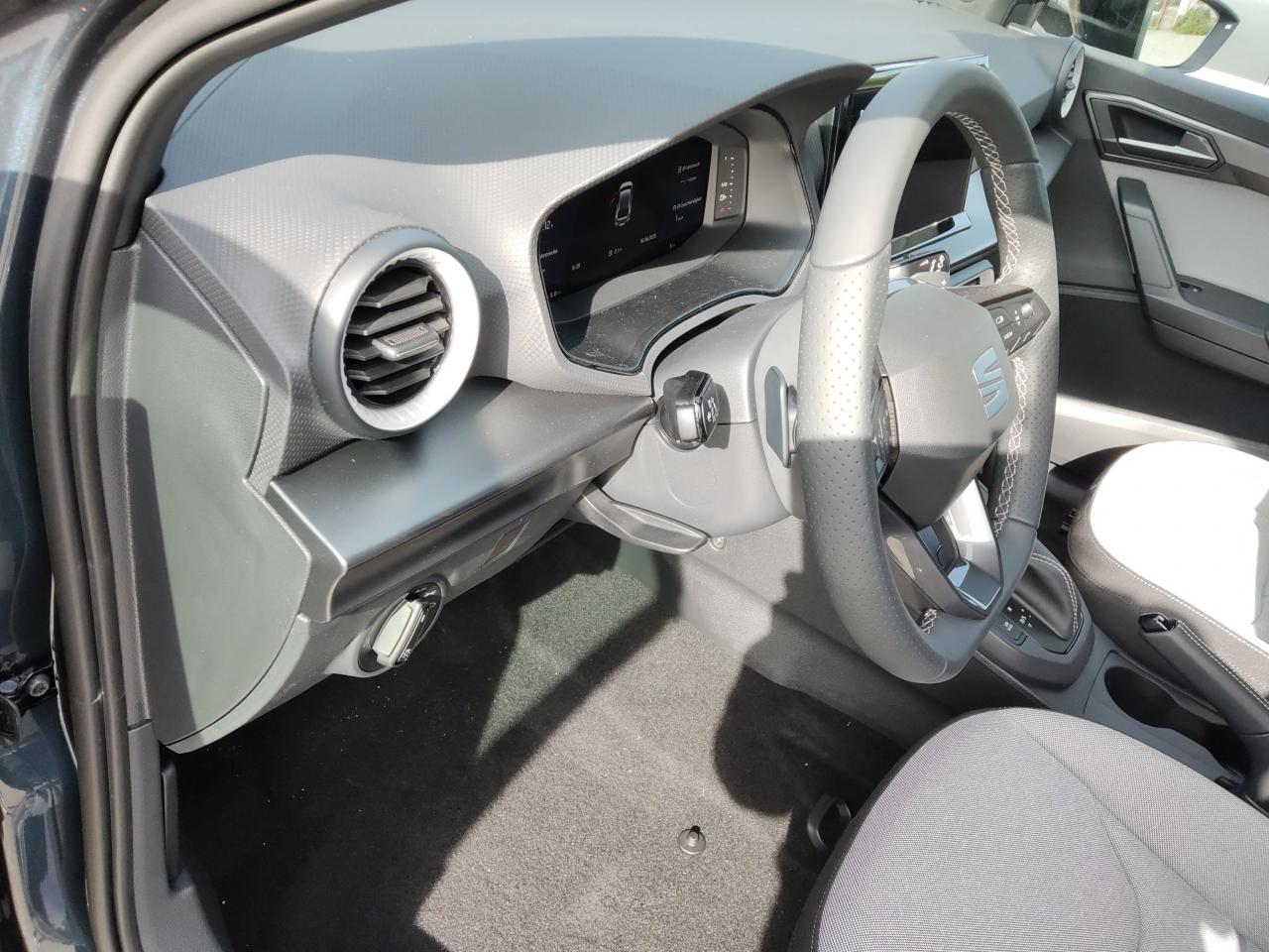 Seat IBIZA FR 1.0 TSI DSG, CO2-Klasse: D, NAVI SITZHEIZ. AHZV-VORBER. Bildbeschreibung: Seat IBIZA FR 1.0 TSI DSG, CO2-Klasse: D, NAVI SITZHEIZ. AHZV-VORBER.