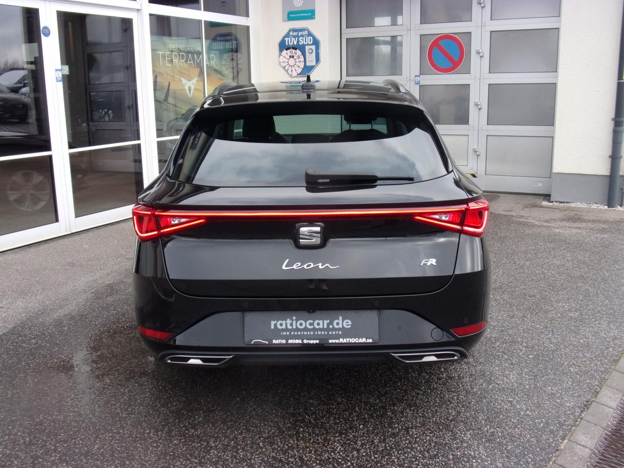 Seat LEON SPORTSTOURER FR 2.0 TDI DSG AHK NAVI KAMERA Bildbeschreibung: Seat LEON SPORTSTOURER FR 2.0 TDI DSG AHK NAVI KAMERA
