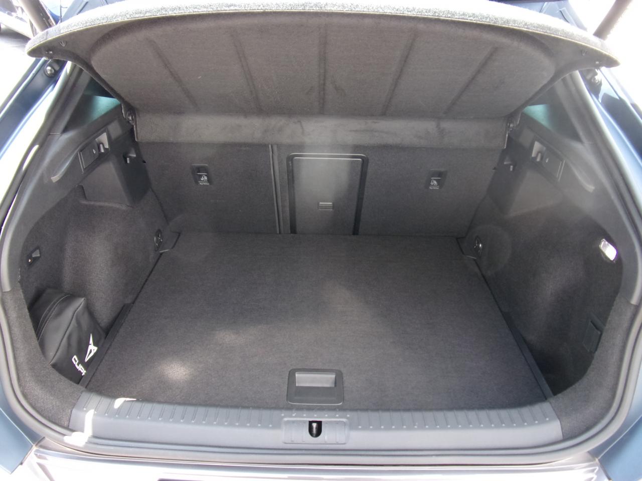 Cupra FORMENTOR VZ 2.0 TSI DSG 4DRIVE GAR.-02/28* NAVI Bildbeschreibung: Cupra FORMENTOR VZ 2.0 TSI DSG 4DRIVE GAR.-02/28* NAVI