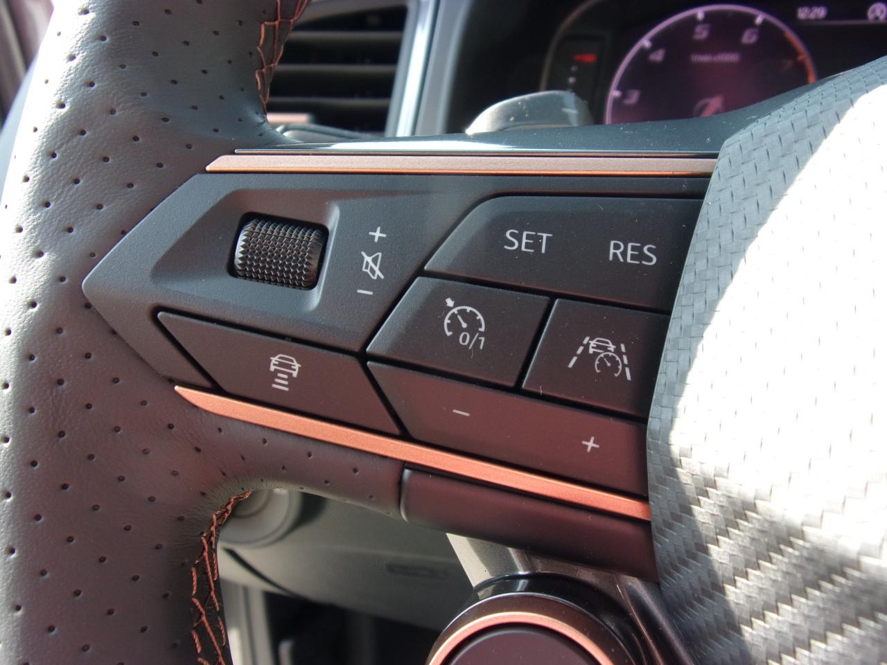 Cupra ATECA 1.5 TSI DSG, CO2-Klasse: E, NAVI TOP-VIEW-KAMERA EINPARKH. Bildbeschreibung: Cupra ATECA 1.5 TSI DSG, CO2-Klasse: E, NAVI TOP-VIEW-KAMERA EINPARKH.