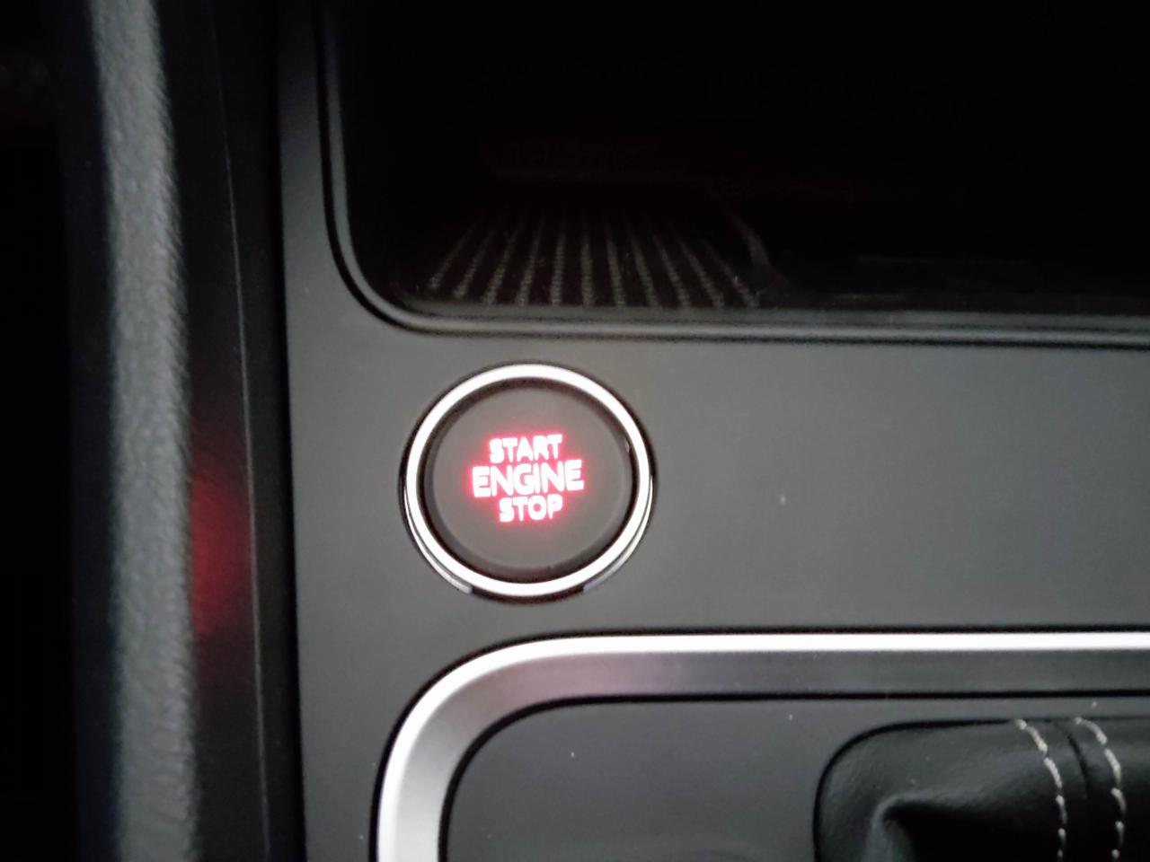 Seat ATECA ROAD EDITION 1.5 TSI DSG, CO2-Klasse: E, NAVI AHZV SITZH. Bildbeschreibung: Seat ATECA ROAD EDITION 1.5 TSI DSG, CO2-Klasse: E, NAVI AHZV SITZH.