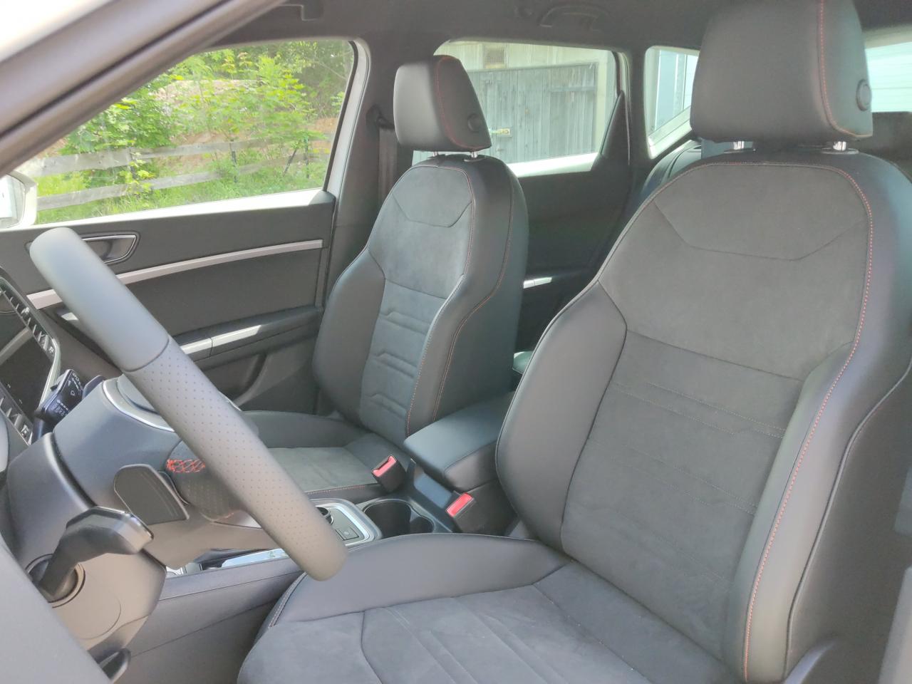 Seat ATECA FR BLACK EDITION 1.5 TSI DSG, CO2-Klasse: E, NAVI SITZHEI. Bildbeschreibung: Seat ATECA FR BLACK EDITION 1.5 TSI DSG, CO2-Klasse: E, NAVI SITZHEI.