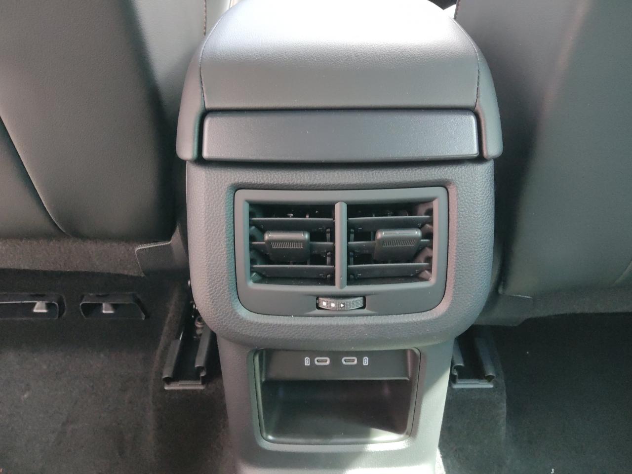 Seat ATECA FR BLACK EDITION 1.5 TSI DSG, CO2-Klasse: E, NAVI SITZHEI. Bildbeschreibung: Seat ATECA FR BLACK EDITION 1.5 TSI DSG, CO2-Klasse: E, NAVI SITZHEI.