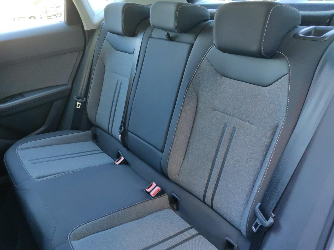 Seat ATECA STYLE 1.5 TSI NAVI SITZH. BEHEIZB. LENKRAD Bildbeschreibung: Seat ATECA STYLE 1.5 TSI NAVI SITZH. BEHEIZB. LENKRAD