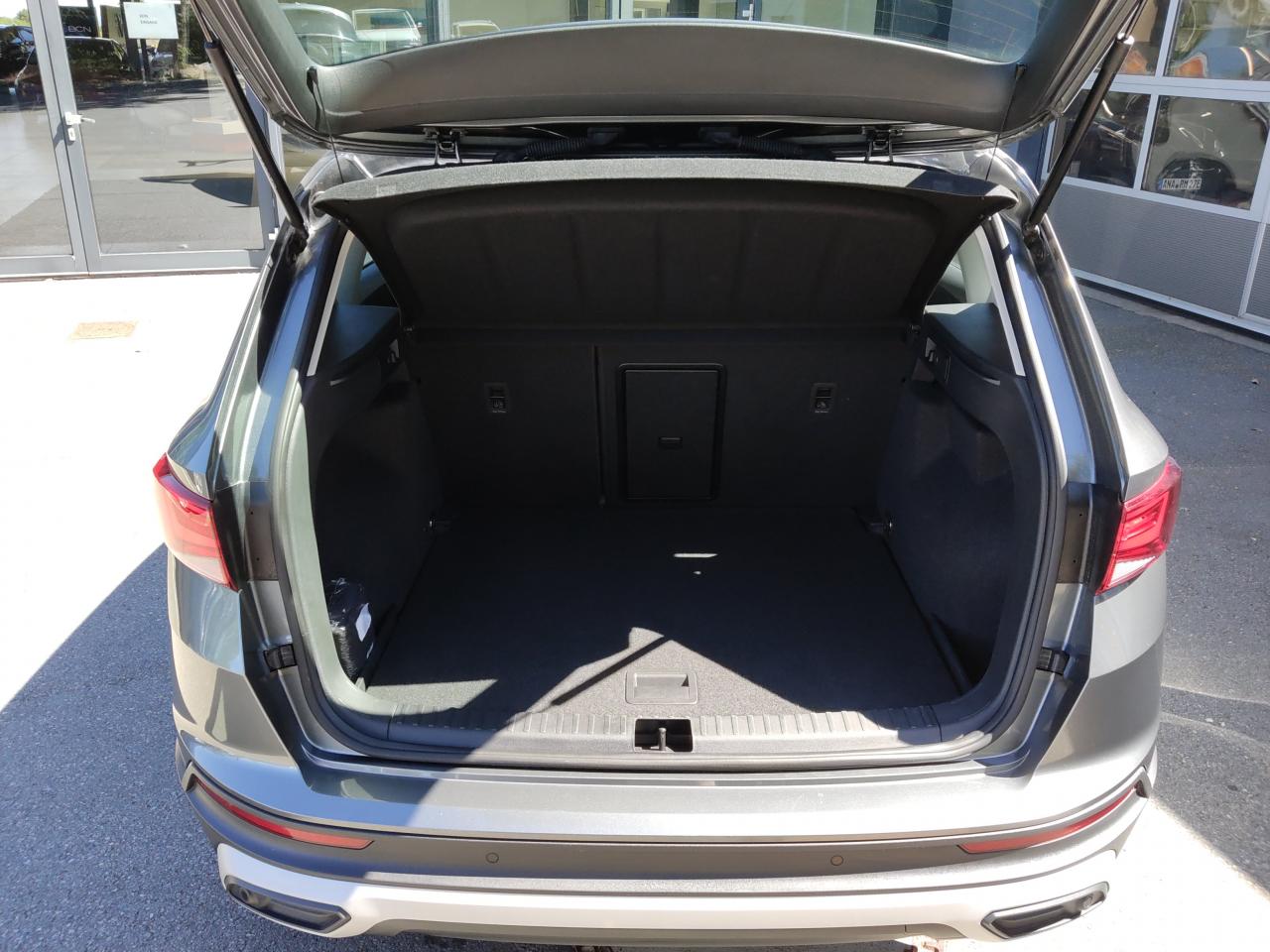 Seat ATECA STYLE 1.5 TSI NAVI SITZH. BEHEIZB. LENKRAD Bildbeschreibung: Seat ATECA STYLE 1.5 TSI NAVI SITZH. BEHEIZB. LENKRAD