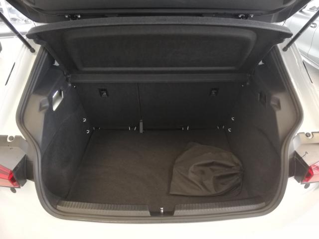 Cupra BORN 150 KW 58KWH NAVI SITZHEIZ. PARKLENKASSIS. Bildbeschreibung: Cupra BORN 150 KW 58KWH NAVI SITZHEIZ. PARKLENKASSIS.