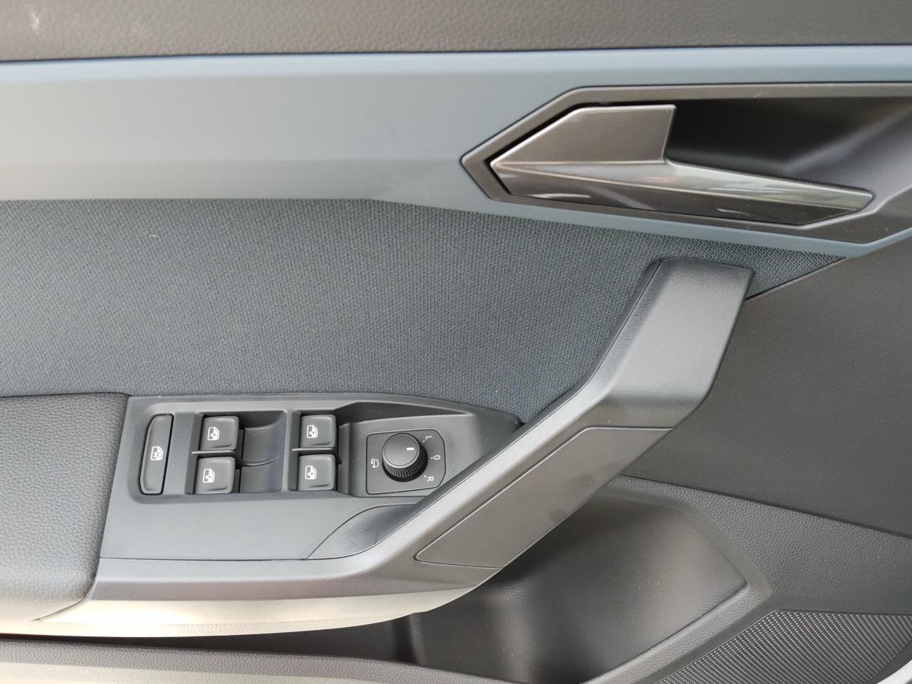 Seat IBIZA FR 1.0 TSI, CO2-Klasse: D, NAVI SITZHEIZ. EINPARKH. DAB+ Bildbeschreibung: Seat IBIZA FR 1.0 TSI, CO2-Klasse: D, NAVI SITZHEIZ. EINPARKH. DAB+