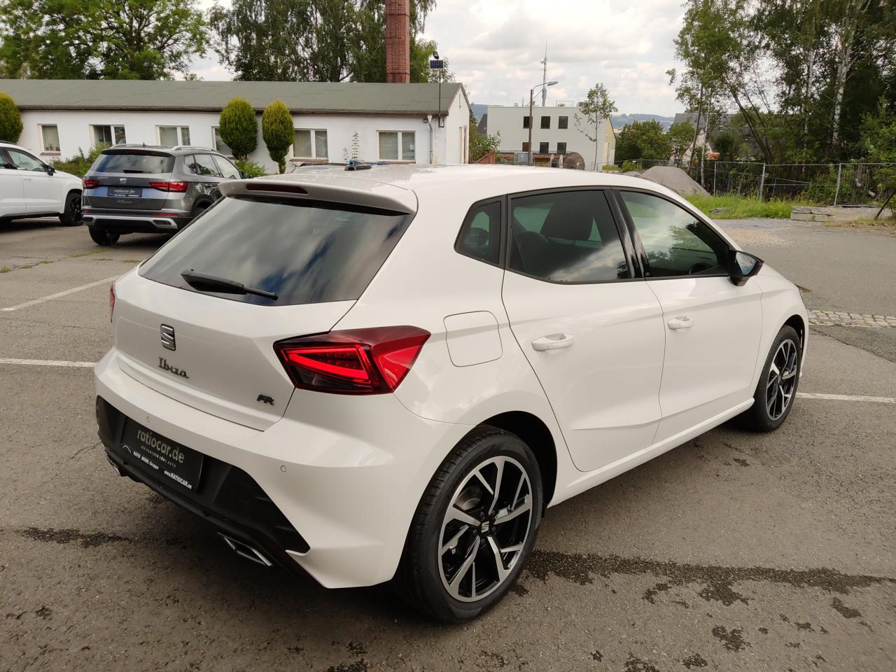 Seat IBIZA FR 1.0 TSI, CO2-Klasse: D, NAVI SITZHEIZ. EINPARKH. DAB+ Bildbeschreibung: Seat IBIZA FR 1.0 TSI, CO2-Klasse: D, NAVI SITZHEIZ. EINPARKH. DAB+
