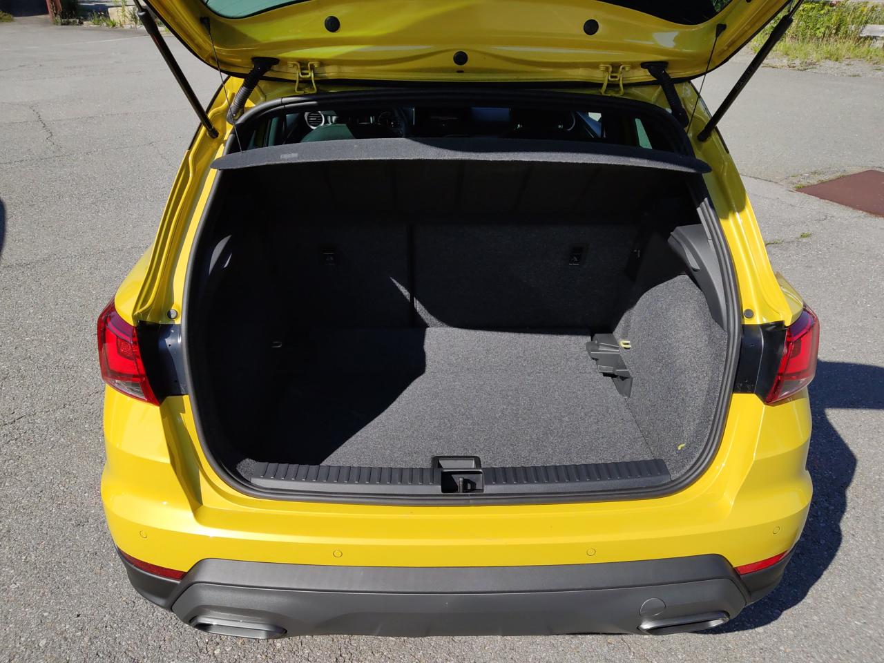 Seat ARONA FR 1.0 TSI DSG, CO2-Klasse: D, NAVI SITZHEIZ. AHZV-VORBER. Bildbeschreibung: Seat ARONA FR 1.0 TSI DSG, CO2-Klasse: D, NAVI SITZHEIZ. AHZV-VORBER.