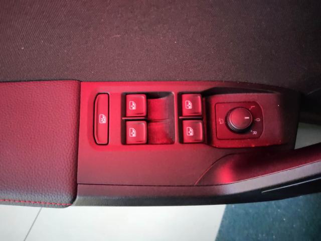 Seat ARONA FR 1.0 TSI WENIG KILOMETER NAVI SITZH. EPH Bildbeschreibung: Seat ARONA FR 1.0 TSI WENIG KILOMETER NAVI SITZH. EPH