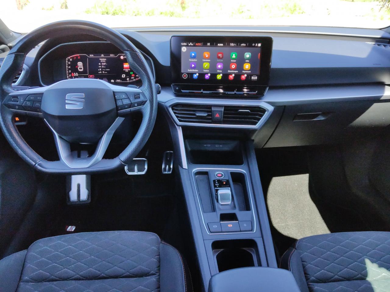 Seat LEON SPORTSTOURER FR PLUS 2.0 TSI DSG NAVI SHZ Bildbeschreibung: Seat LEON SPORTSTOURER FR PLUS 2.0 TSI DSG NAVI SHZ