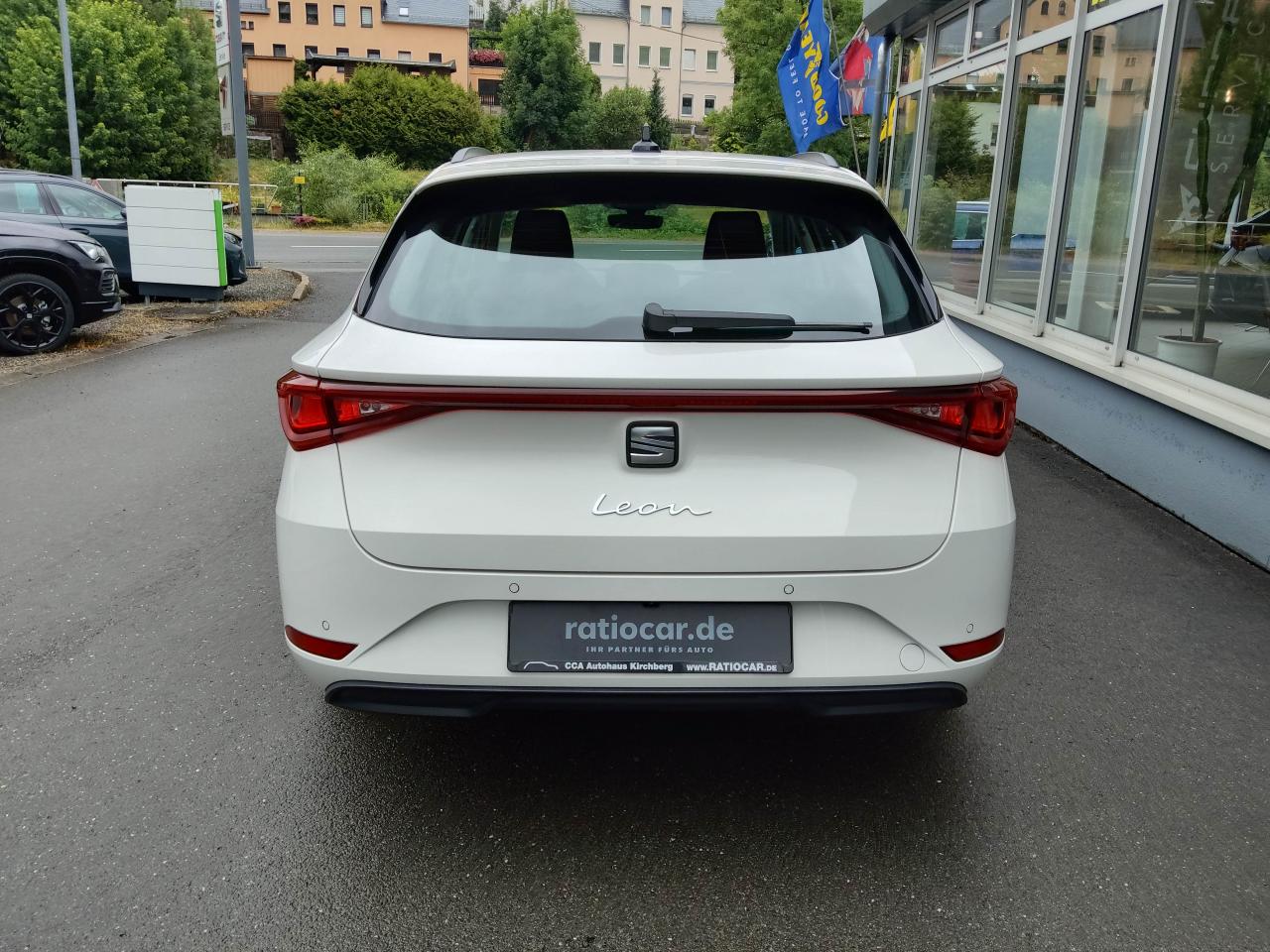 Seat LEON SPORTSTOURER 2.0 TDI STYLE NAVI SITZH. EPH Bildbeschreibung: Seat LEON SPORTSTOURER 2.0 TDI STYLE NAVI SITZH. EPH