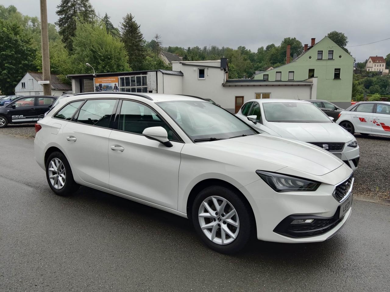 Seat LEON SPORTSTOURER 2.0 TDI STYLE NAVI SITZH. EPH Bildbeschreibung: Seat LEON SPORTSTOURER 2.0 TDI STYLE NAVI SITZH. EPH