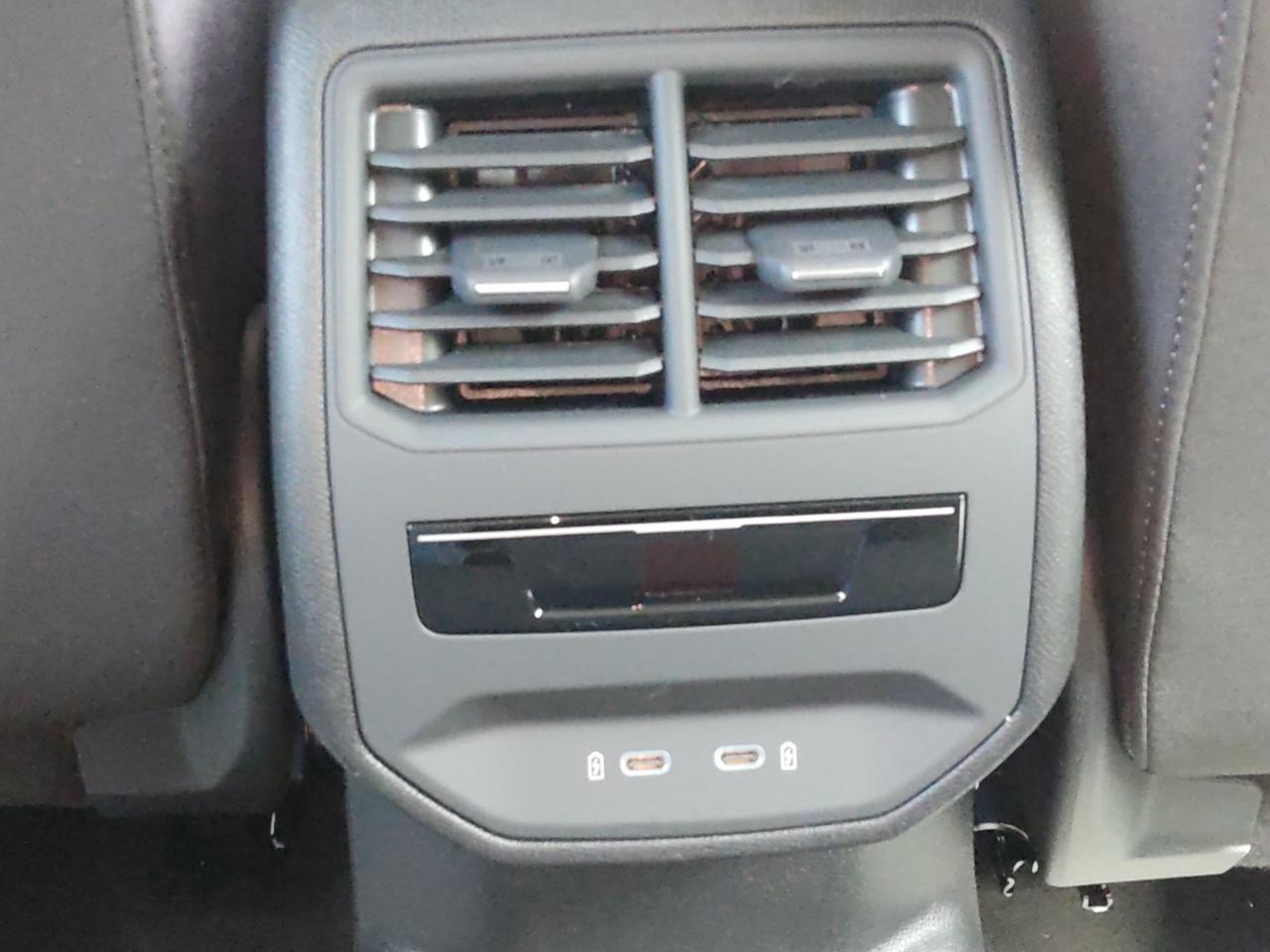 Seat LEON SPORTSTOURER ROAD EDITION 1.5 TSI, CO2-Klasse: D, NAVI SHZ Bildbeschreibung: Seat LEON SPORTSTOURER ROAD EDITION 1.5 TSI, CO2-Klasse: D, NAVI SHZ