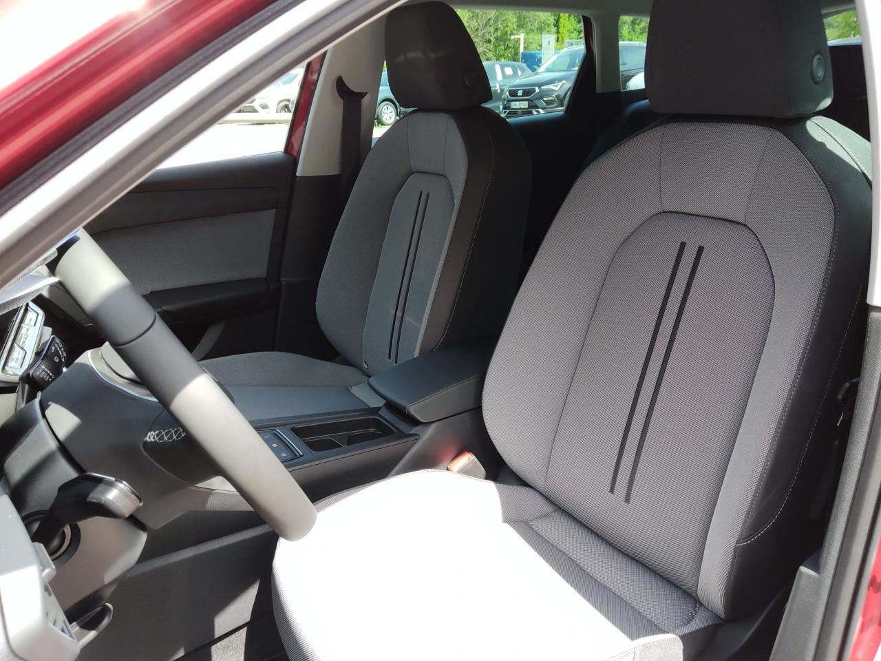 Seat LEON SPORTSTOURER ROAD EDITION 1.5 TSI, CO2-Klasse: D, NAVI SHZ Bildbeschreibung: Seat LEON SPORTSTOURER ROAD EDITION 1.5 TSI, CO2-Klasse: D, NAVI SHZ