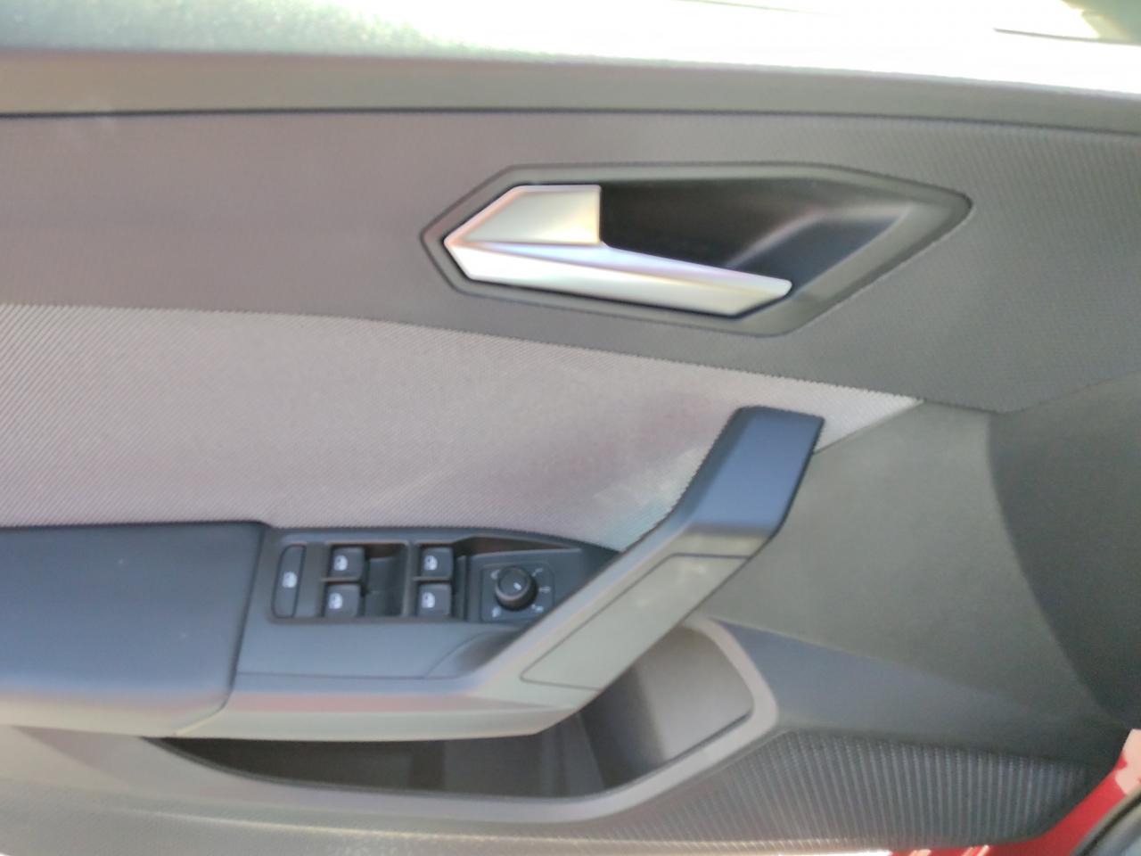 Seat LEON SPORTSTOURER ROAD EDITION 1.5 TSI, CO2-Klasse: D, NAVI SHZ Bildbeschreibung: Seat LEON SPORTSTOURER ROAD EDITION 1.5 TSI, CO2-Klasse: D, NAVI SHZ