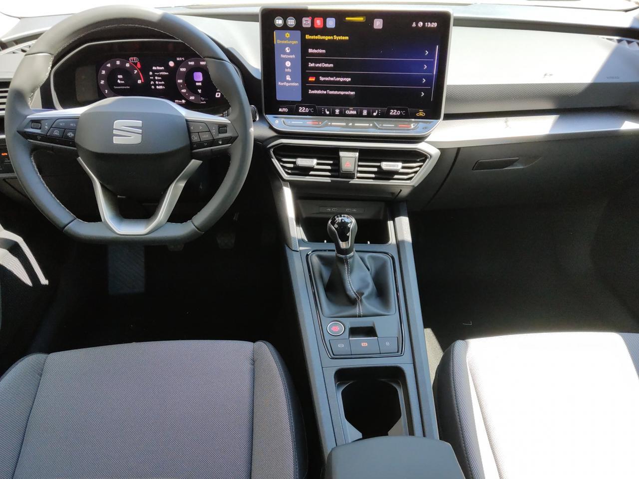 Seat LEON SPORTSTOURER ROAD EDITION 1.5 TSI, CO2-Klasse: D, NAVI SHZ Bildbeschreibung: Seat LEON SPORTSTOURER ROAD EDITION 1.5 TSI, CO2-Klasse: D, NAVI SHZ