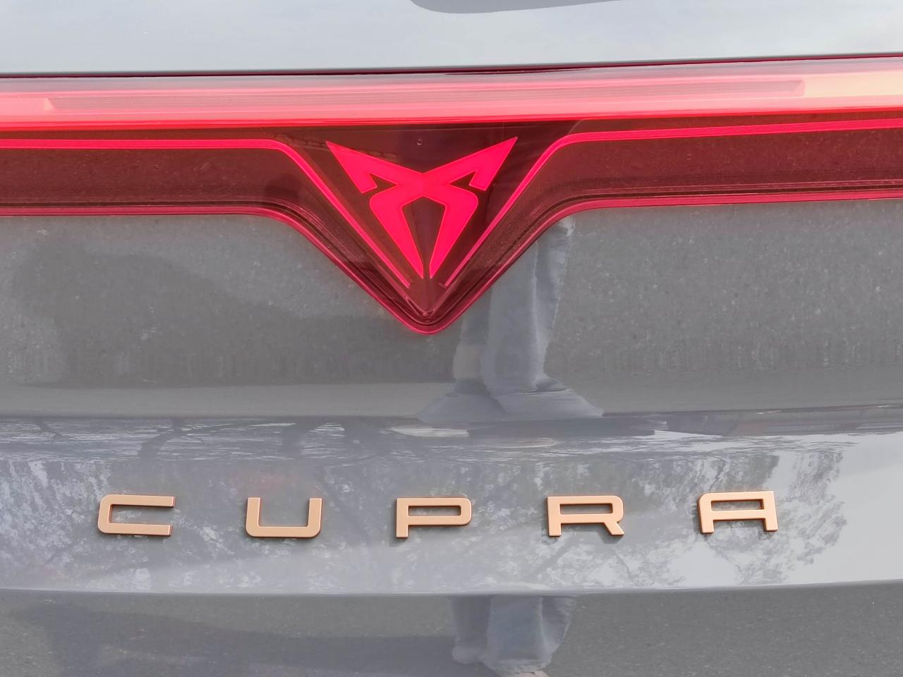 Cupra TERRAMAR VZ 2.0 TSI DSG 4DRIVE AKEBONO-BREMSEN Bildbeschreibung: Cupra TERRAMAR VZ 2.0 TSI DSG 4DRIVE AKEBONO-BREMSEN