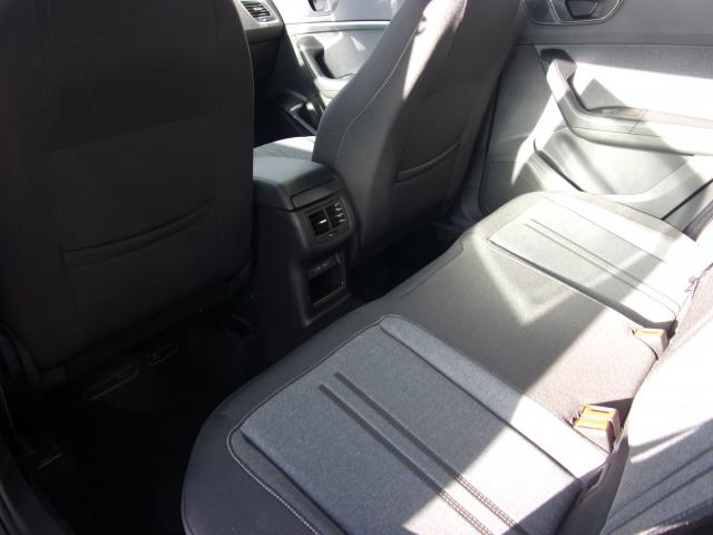 Seat ATECA STYLE 2.0 TDI DSG 4DRIVE DAB+ USB NAVI Bildbeschreibung: Seat ATECA STYLE 2.0 TDI DSG 4DRIVE DAB+ USB NAVI