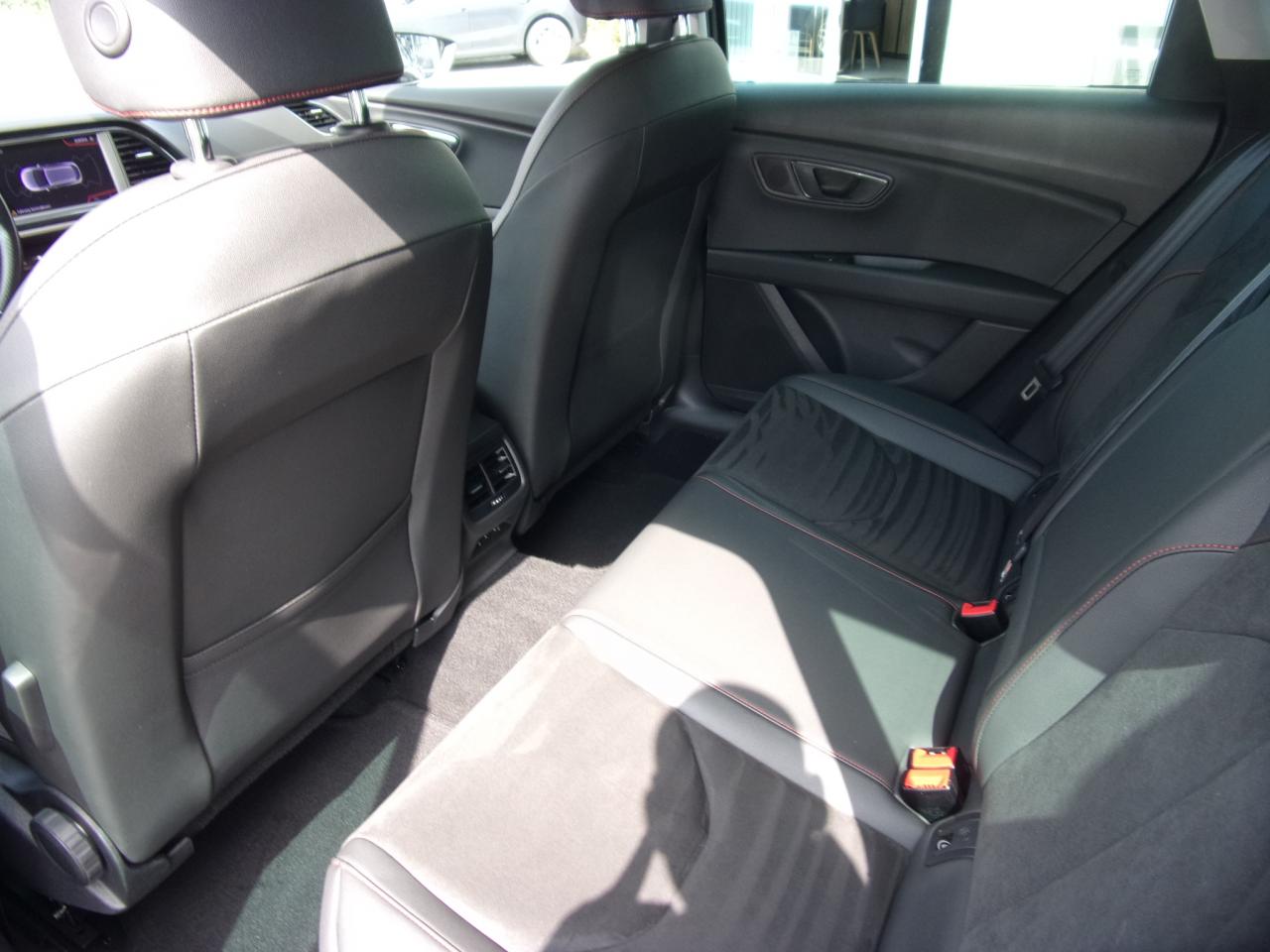 Seat LEON SPORTSTOURER FR 1.5 TSI ACT AHZV-VORB. SHZ Bildbeschreibung: Seat LEON SPORTSTOURER FR 1.5 TSI ACT AHZV-VORB. SHZ