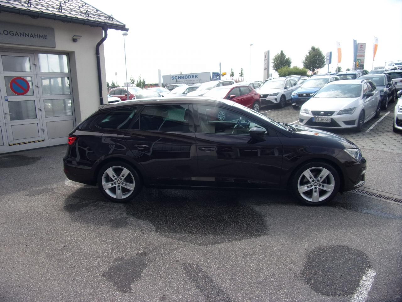 Seat LEON SPORTSTOURER FR 1.5 TSI ACT AHZV-VORB. SHZ Bildbeschreibung: Seat LEON SPORTSTOURER FR 1.5 TSI ACT AHZV-VORB. SHZ