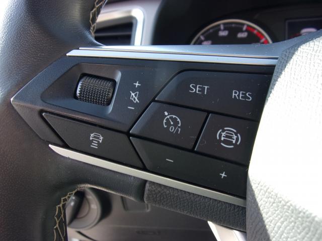 Seat ATECA XPERIENCE 1.5 TSI DSG BEHEIZB.FS NAVI Bildbeschreibung: Seat ATECA XPERIENCE 1.5 TSI DSG BEHEIZB.FS NAVI