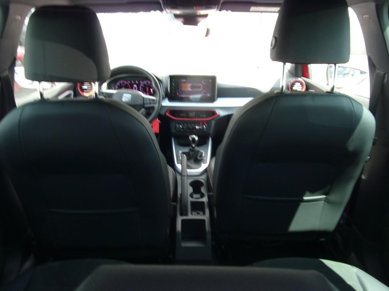 Seat ARONA FR 1.0 TSI NAVI SITZHEIZ. EINPARKH. DAB+ Bildbeschreibung: Seat ARONA FR 1.0 TSI NAVI SITZHEIZ. EINPARKH. DAB+