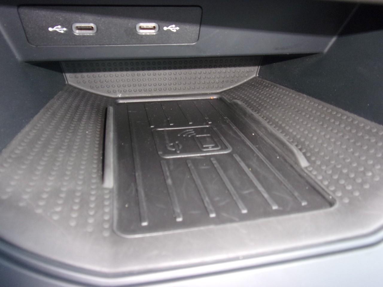 Seat ARONA FR 1.0 TSI NAVI SITZHEIZ. EINPARKH. DAB+ Bildbeschreibung: Seat ARONA FR 1.0 TSI NAVI SITZHEIZ. EINPARKH. DAB+