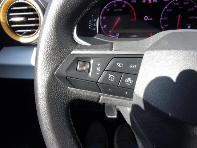 Seat IBIZA STYLE 1.0 MPI KLIMA FRONT-ASSIST TEMPOMAT Bildbeschreibung: Seat IBIZA STYLE 1.0 MPI KLIMA FRONT-ASSIST TEMPOMAT