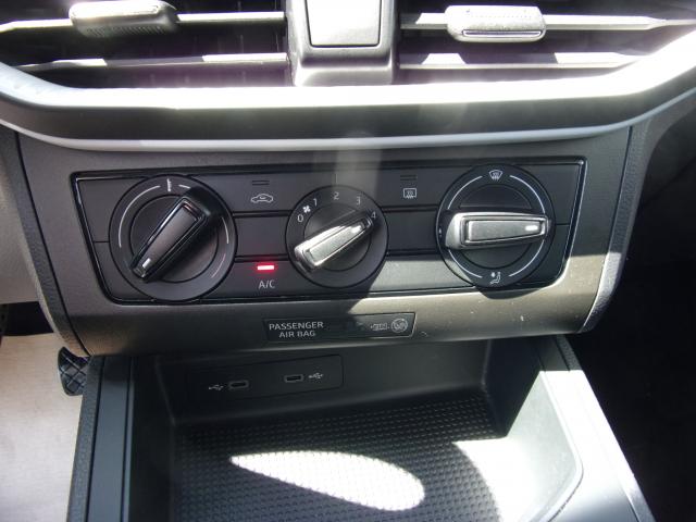 Seat IBIZA REFERENCE 1.0 MPI BLUETOOTH USB FRONT-ASS. Bildbeschreibung: Seat IBIZA REFERENCE 1.0 MPI BLUETOOTH USB FRONT-ASS.