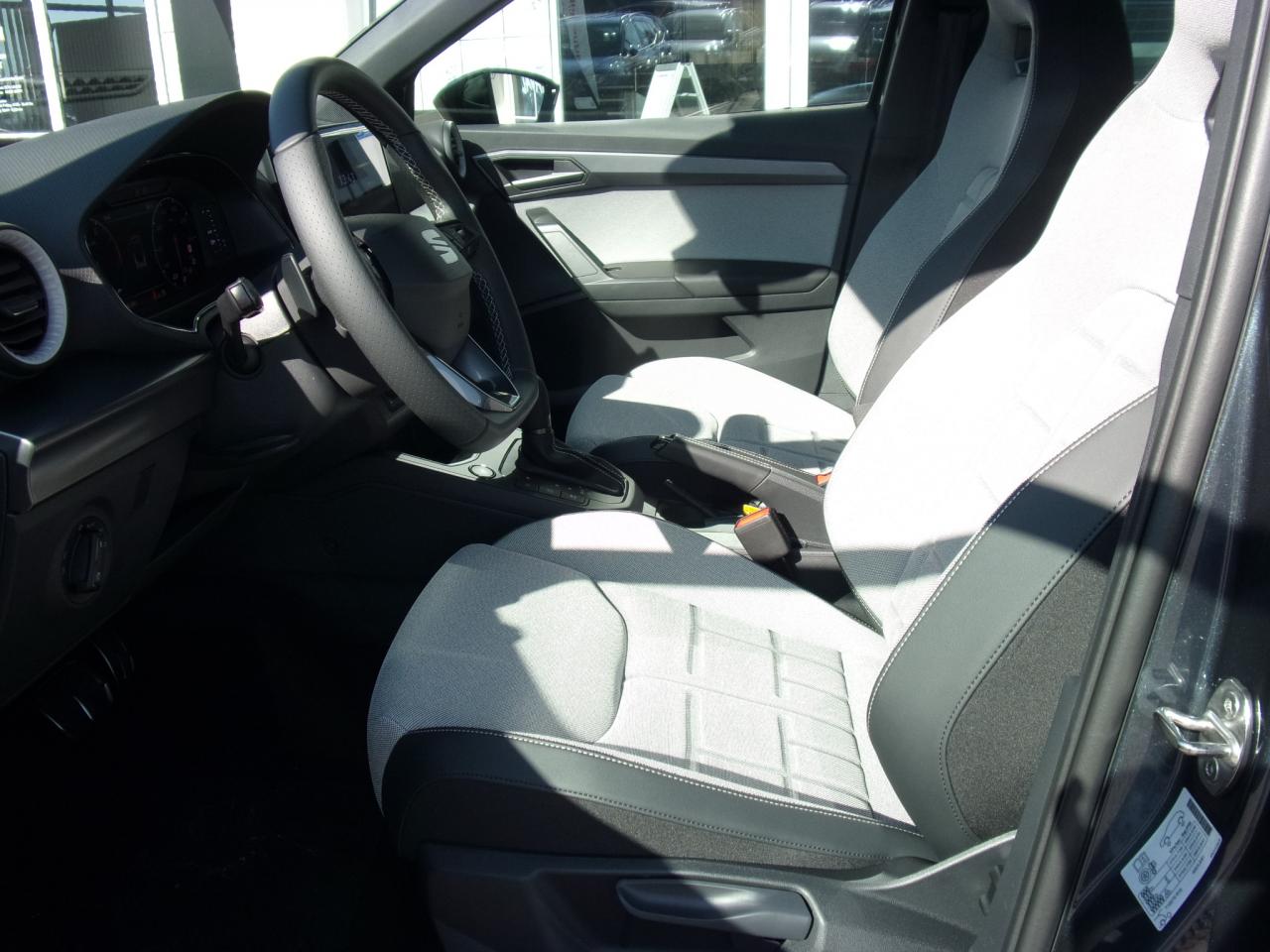Seat ARONA FR BLACK EDITION 1.5 TSI DSG, CO2-Klasse: D, AHZV-VORBER. Bildbeschreibung: Seat ARONA FR BLACK EDITION 1.5 TSI DSG, CO2-Klasse: D, AHZV-VORBER.