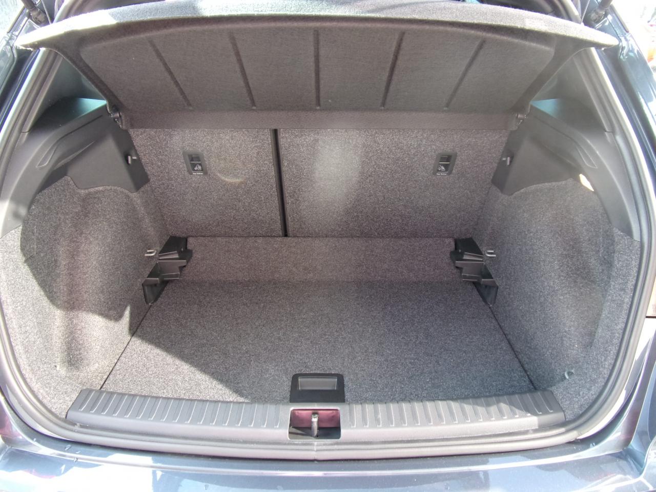 Seat ARONA FR BLACK EDITION 1.5 TSI DSG, CO2-Klasse: D, AHZV-VORBER. Bildbeschreibung: Seat ARONA FR BLACK EDITION 1.5 TSI DSG, CO2-Klasse: D, AHZV-VORBER.