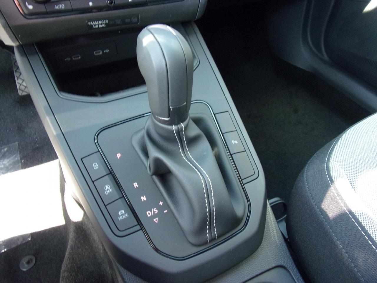 Seat IBIZA FR 1.0 TSI DSG, CO2-Klasse: D, NAVI SITZHEIZ. EINPARKH. Bildbeschreibung: Seat IBIZA FR 1.0 TSI DSG, CO2-Klasse: D, NAVI SITZHEIZ. EINPARKH.