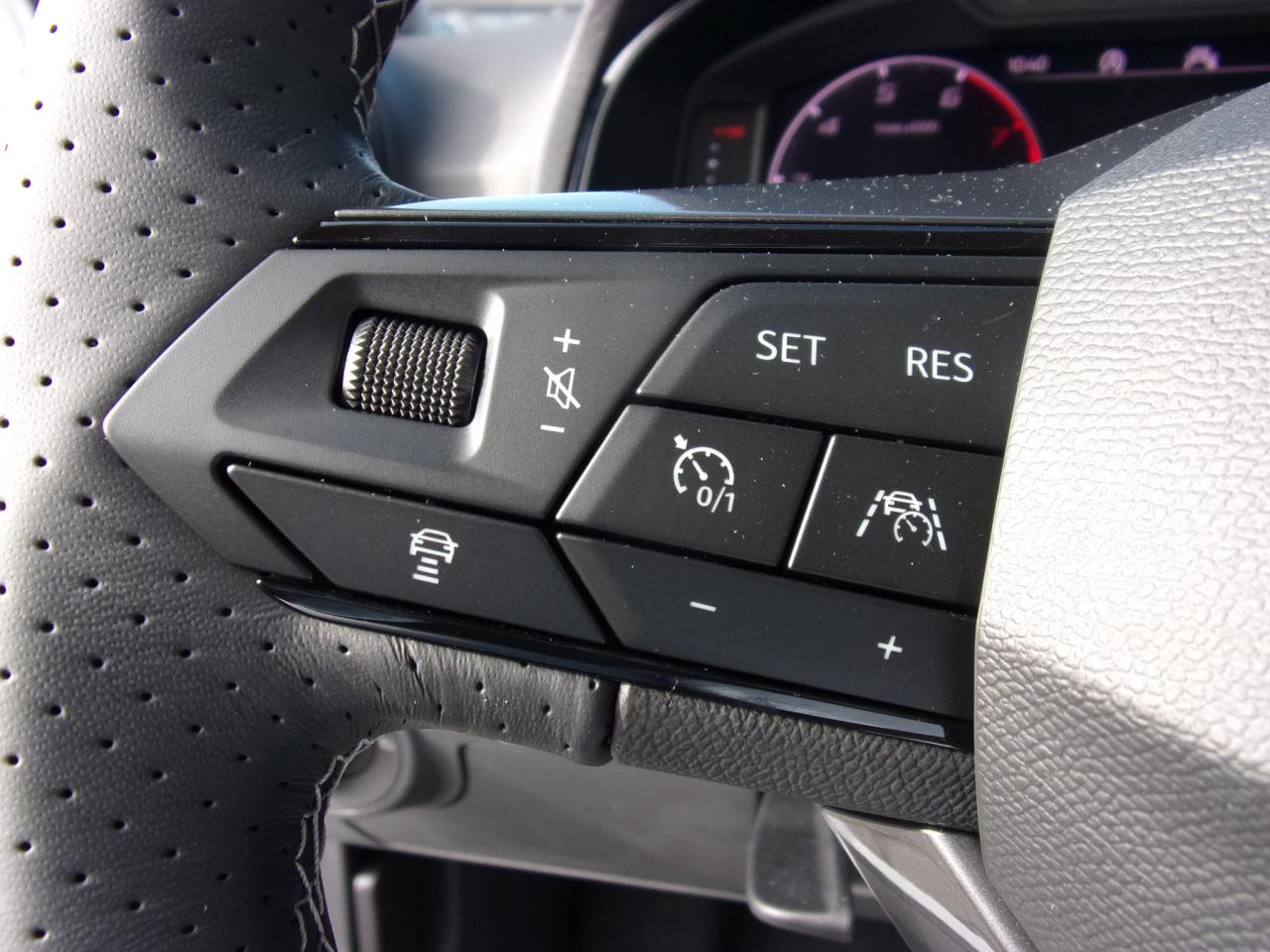 Seat ARONA FR 1.0 TSI DSG, CO2-Klasse: D, AHZV VORB. VIRTUAL COCKPIT Bildbeschreibung: Seat ARONA FR 1.0 TSI DSG, CO2-Klasse: D, AHZV VORB. VIRTUAL COCKPIT