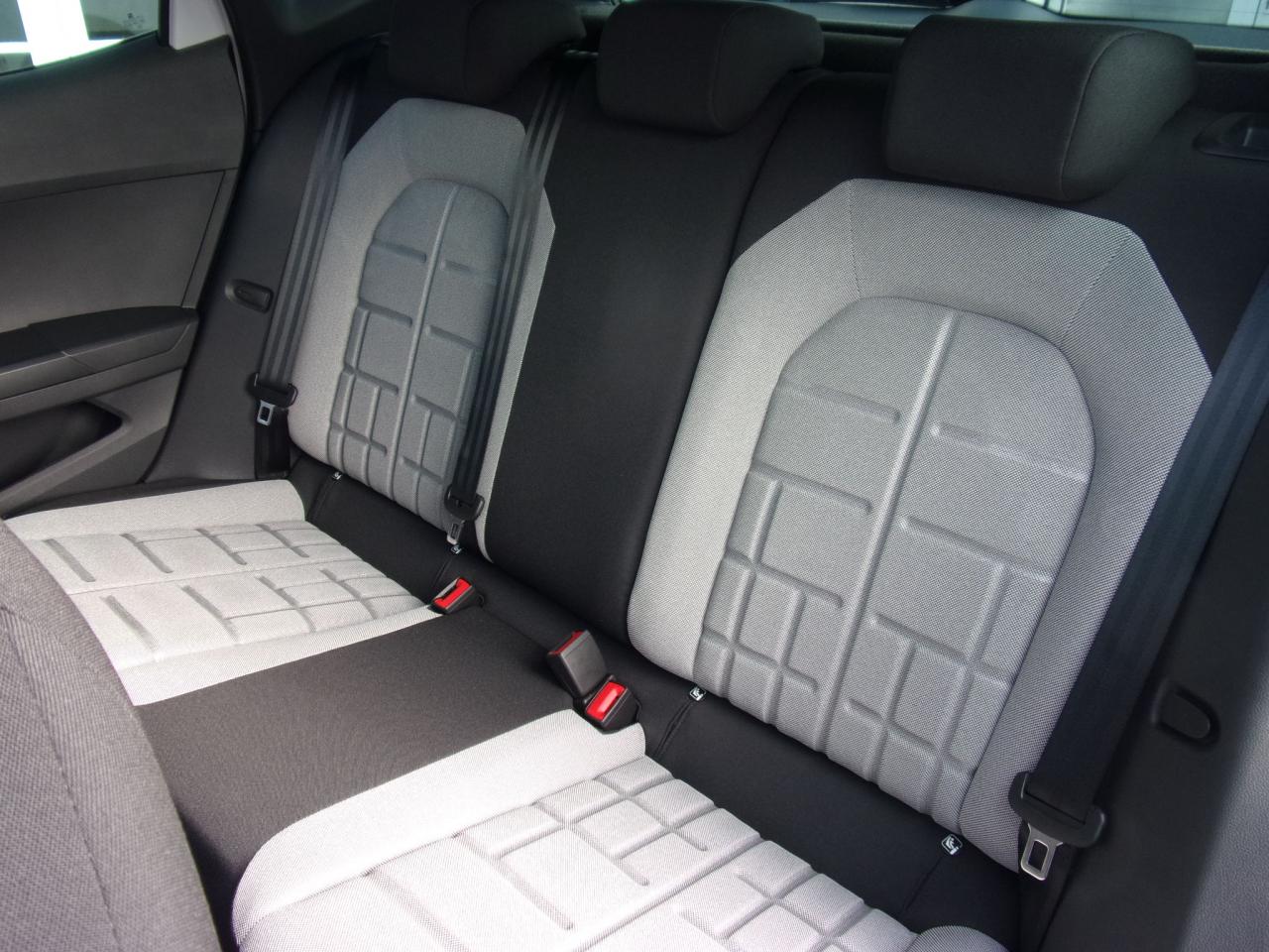 Seat ARONA FR 1.0 TSI DSG, CO2-Klasse: D, AHZV VORB. VIRTUAL COCKPIT Bildbeschreibung: Seat ARONA FR 1.0 TSI DSG, CO2-Klasse: D, AHZV VORB. VIRTUAL COCKPIT