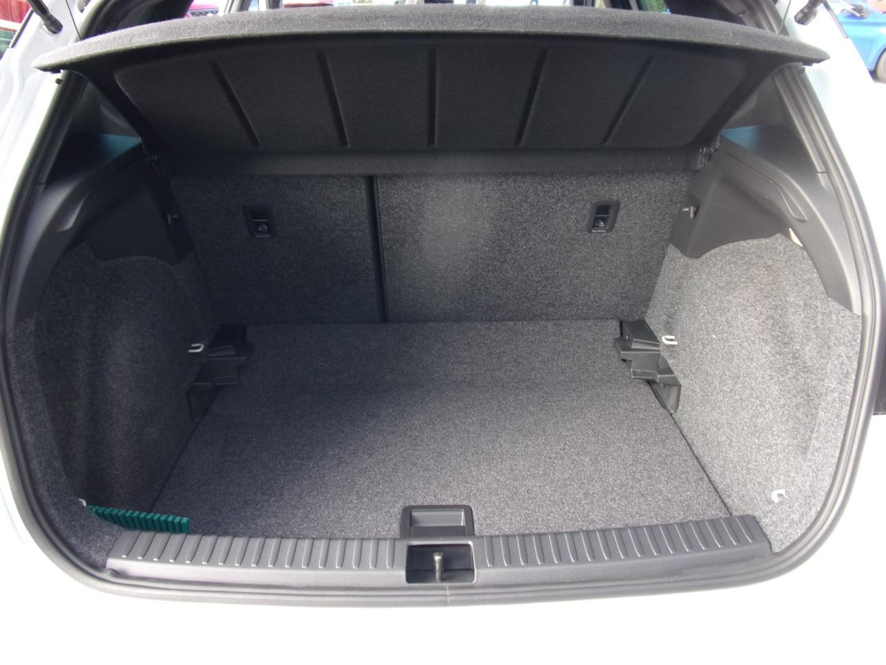 Seat ARONA FR 1.0 TSI DSG, CO2-Klasse: D, AHZV VORB. VIRTUAL COCKPIT Bildbeschreibung: Seat ARONA FR 1.0 TSI DSG, CO2-Klasse: D, AHZV VORB. VIRTUAL COCKPIT