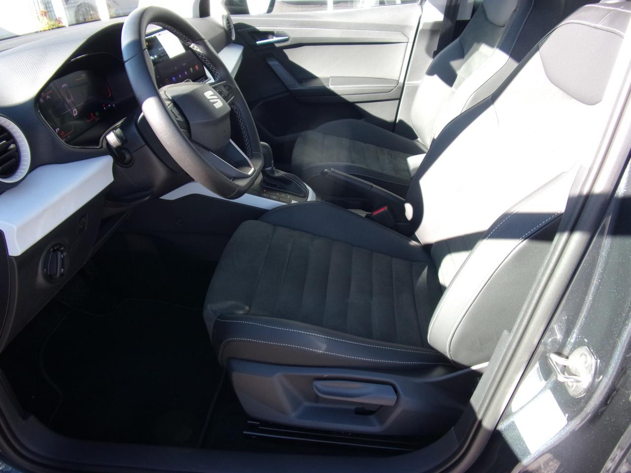 Seat ARONA ROAD EDITION 1.0 TSI DSG NAVI SITZH. EPH Bildbeschreibung: Seat ARONA ROAD EDITION 1.0 TSI DSG NAVI SITZH. EPH