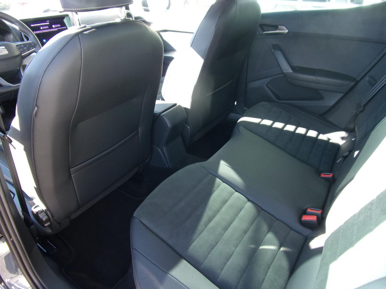 Seat ARONA ROAD EDITION 1.0 TSI DSG NAVI SITZH. EPH Bildbeschreibung: Seat ARONA ROAD EDITION 1.0 TSI DSG NAVI SITZH. EPH