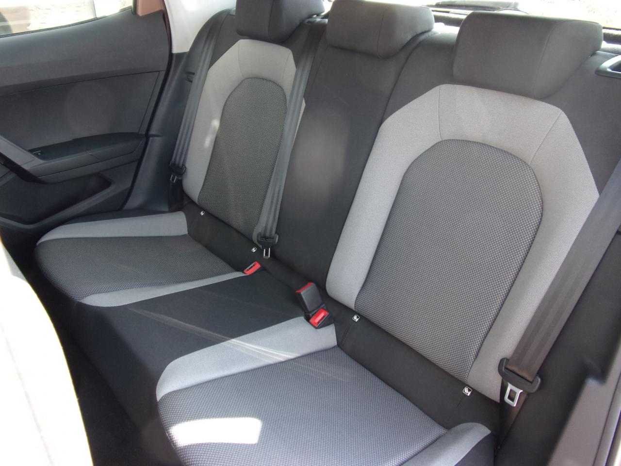 Seat IBIZA 1.0 TSI STYLE SCHECKHEFTGEPFLEGT SITZHEIZ. Bildbeschreibung: Seat IBIZA 1.0 TSI STYLE SCHECKHEFTGEPFLEGT SITZHEIZ.