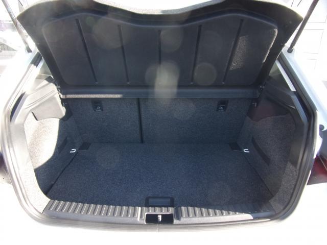 Seat IBIZA STYLE 1.0 TSI SITZH. EINPARKH. DAB+ SD USB Bildbeschreibung: Seat IBIZA STYLE 1.0 TSI SITZH. EINPARKH. DAB+ SD USB